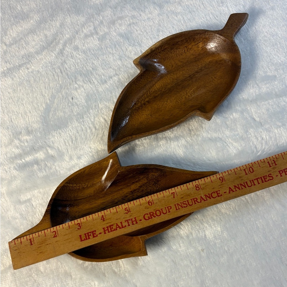 Pair Of Vintage Monkey Pod Wood Leaf Shaped Bowls Straight From Granny’s Attic - Picture 3 of 4